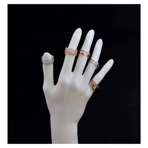 Mannequin Hand - Picture 3 of 3